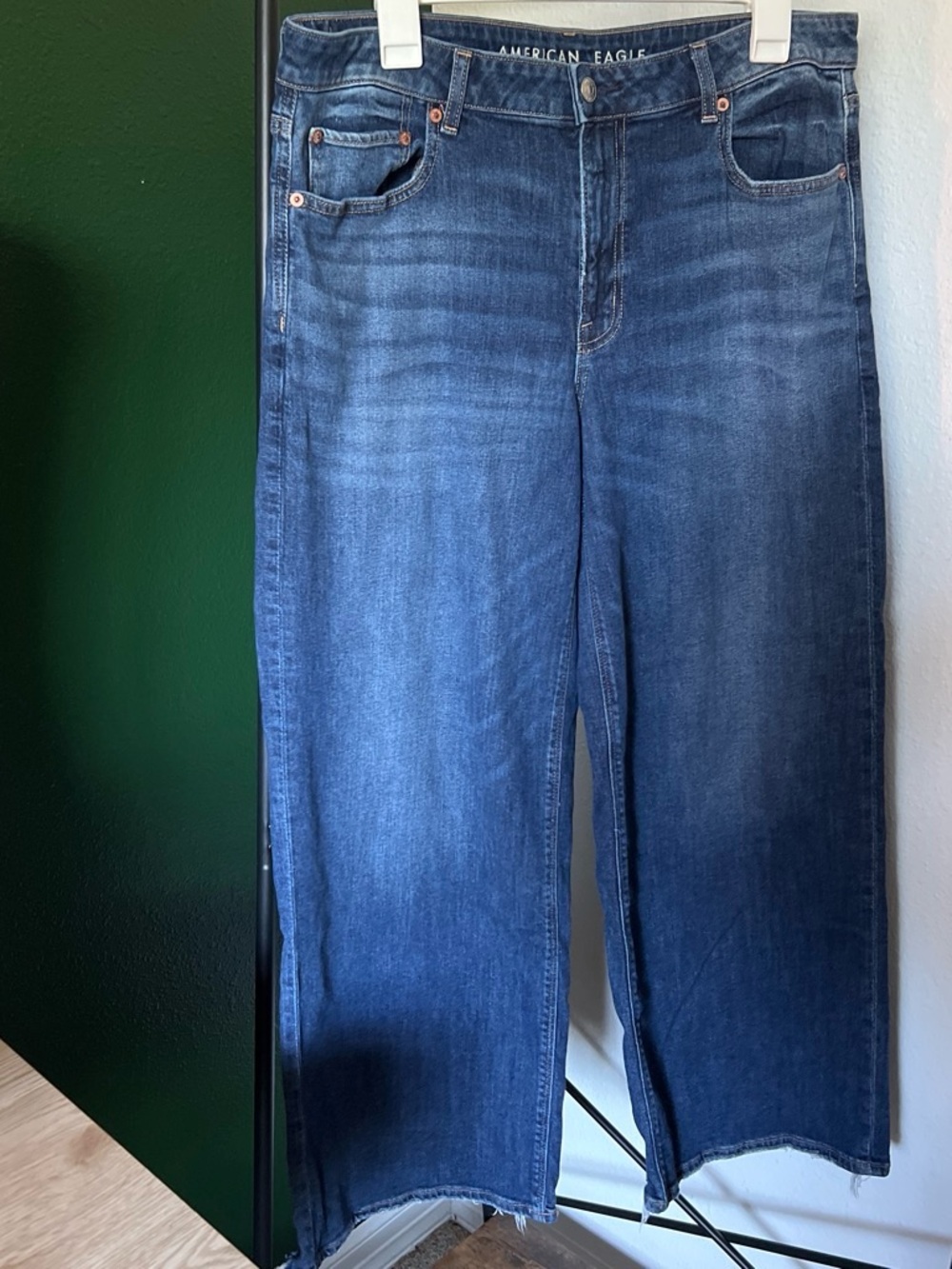 American Eagle Outfitters wide Leg Jeans